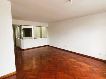 Departamento En Venta Us$ 167,000 San Borja Mas Us$ 18,000 De Estacionamiento Lineal Doble