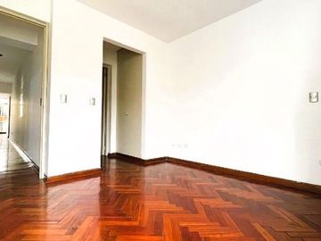 Departamento En Venta Us$ 167,000 San Borja Mas Us$ 18,000 De Estacionamiento Lineal Doble