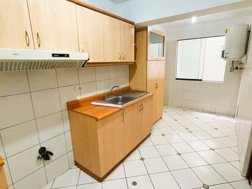 Departamento En Venta Us$ 167,000 San Borja Mas Us$ 18,000 De Estacionamiento Lineal Doble