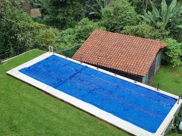 CASA MODERNA EN VENTA, CON VISTA AL BOSQUE