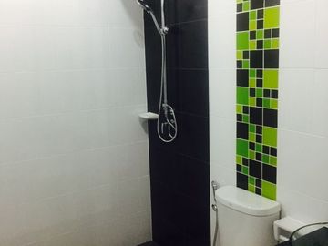 TOWN HOME in Chonburi locate right at park front
