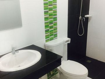 TOWN HOME in Chonburi locate right at park front