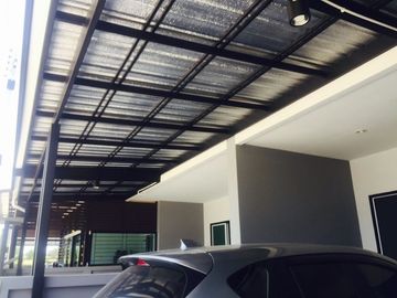 TOWN HOME in Chonburi locate right at park front