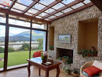 Casa de venta en Otavalo sector Quichinche