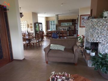 Casa de venta en Otavalo sector Quichinche