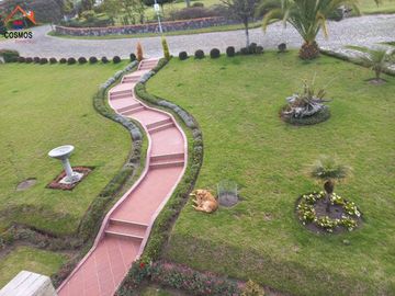 Casa de venta en Otavalo sector Quichinche
