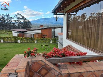 Casa de venta en Otavalo sector Quichinche