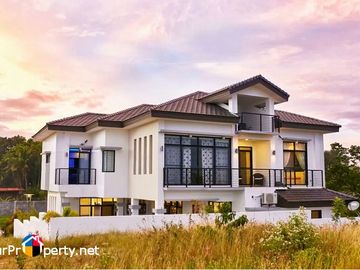 Modern House for Sale with Pool in Amara Liloan Cebu