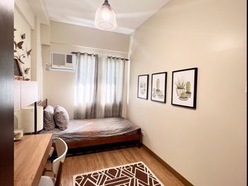 2 Bedrooms Near UP Town Center For Sale DMCI Homes Condo