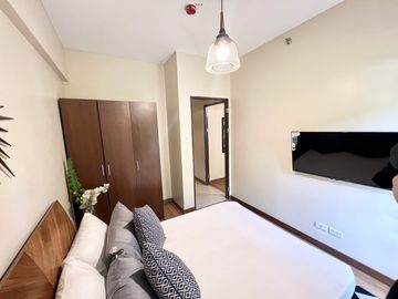 2 Bedrooms Near UP Town Center For Sale DMCI Homes Condo