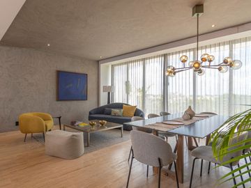 Departamento con vista al campo de golf y lago, en Yucatan Country Club, venta Mérida.