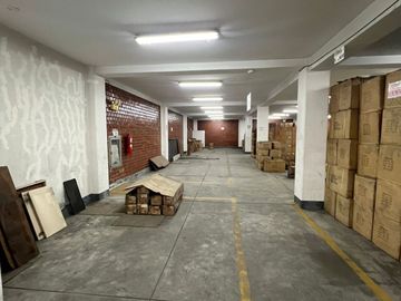 VENTA DE LOCAL COMERCIAL EN LA VICTORIA