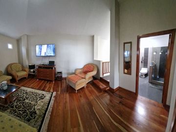 casa frente al mar de venta en Crucita