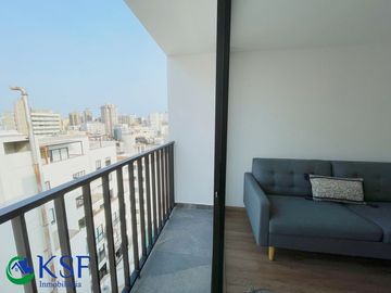 VTA ESTRENO DUPLEX 3 DORM AT 157M2 EN CORAZÓN DE MIRAFLORES – ALT. CDRA. 4 CALLE BERLÍN