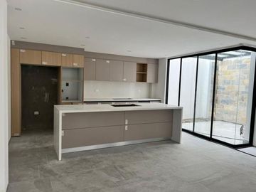 Exclusiva villa en venta por estrenar, sector Rio Amarillo $149.000dlrs.