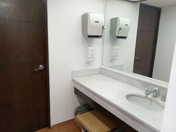 VENTA de  PENTHOUSE MUY BUEN PRECIO, EXCELENTE UBICACION