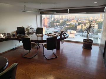 VENTA de  PENTHOUSE MUY BUEN PRECIO, EXCELENTE UBICACION