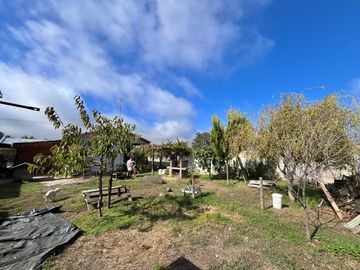 Se vende casa de 3 piezas 1 baño en sitio de 450m2, sector La Obra, Curicó