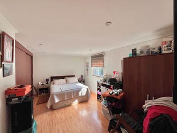 Se vende casa de 3 piezas 1 baño en sitio de 450m2, sector La Obra, Curicó