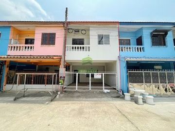 หมู่บ้านสวนเทพประทาน คลองสอง คลองหลวง ปทุมธานี ขายด่วน ทาวน์เฮ้าส์ 2 ชั้น เนื้อที่ 19.40 ตร.ว บ้านสวย แต่งใหม่ พร้อมอยู่