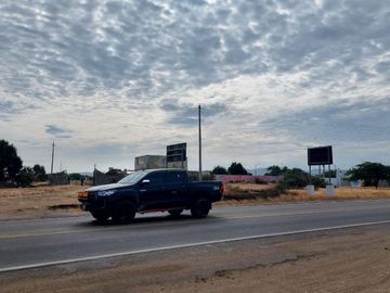 Vendo TERRENO a FILO DE PISTA en expansión urbana!!