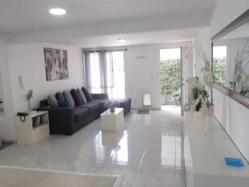 Casa minimalista en venta en Mayorazgos del Bosque, Atizapán de Zaragoza, Estado de México
