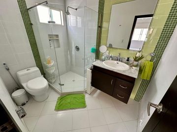 Casa en venta en villa campestre de 4 cuartos con baño.