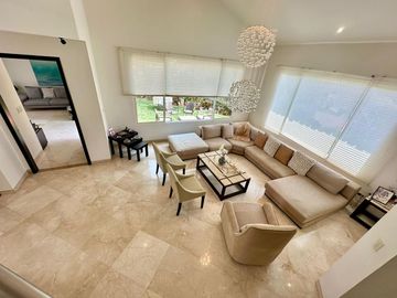 Casa en venta en villa campestre de 4 cuartos con baño.