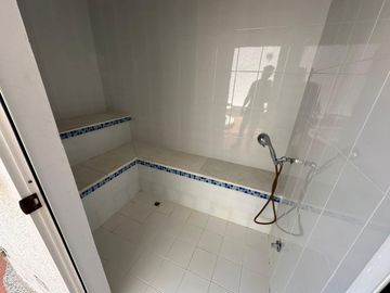 Casa en venta en villa campestre de 4 cuartos con baño.