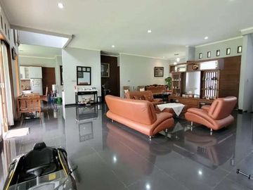 Rumah siap huni di komplek Tanjung Barat Jakarta Selatan