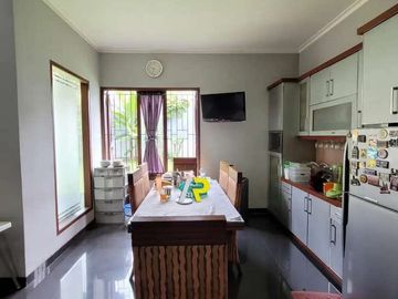 Rumah siap huni di komplek Tanjung Barat Jakarta Selatan