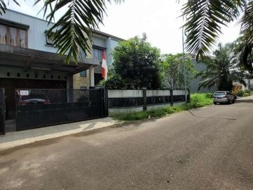 Rumah siap huni di komplek Tanjung Barat Jakarta Selatan