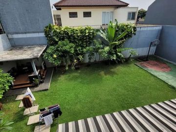 Rumah siap huni di komplek Tanjung Barat Jakarta Selatan