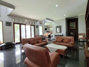 Rumah siap huni di komplek Tanjung Barat Jakarta Selatan