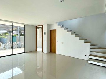 Rumah Minimalis Super Strategis dekat Pondok Pinang Tangerang Selatan