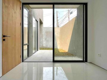 Rumah Minimalis Super Strategis dekat Pondok Pinang Tangerang Selatan