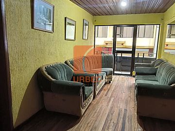 VENTA - HOTEL EN VENTA  EN LA CIUDAD DE BAÑOS DE AGUA SANTA MUY BUENA UBICACION EXCELENTE INVERSION /23URB079