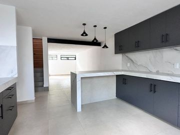 Casa en VENTA norte Cuernavaca dentro fraccionamiento