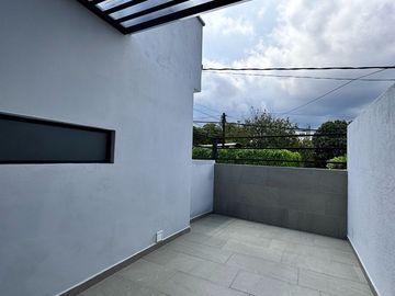 Casa en VENTA norte Cuernavaca dentro fraccionamiento