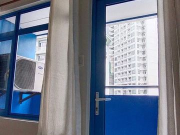 TWO BEDROOM with Parking For Sale at ONE PACIFIC PLACE, Salcedo VIllage, Makati