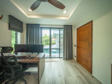 Modern 2-Storey Single House, 3 Bedrooms, With Swimming Pool