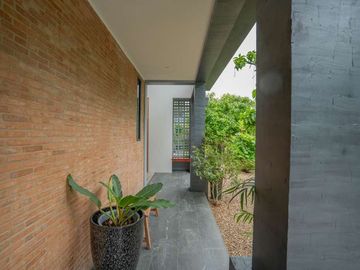 Modern 2-Storey Single House, 3 Bedrooms, With Swimming Pool