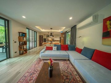 Modern 2-Storey Single House, 3 Bedrooms, With Swimming Pool