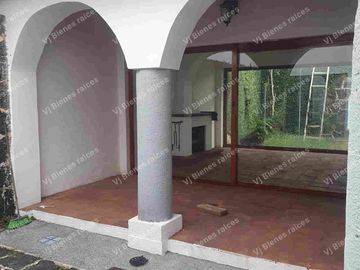 CASA EN VENTA  ESTILO MEXICANO COLONIAL, EN  FRACCIONAMIENTO LAS ANIMAS EN XALAPA VERACRUZ