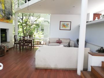 Cuando La Arquitectura Es Un Lujo, En Pasaje Privado
