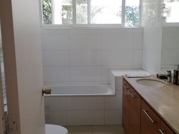Cuando La Arquitectura Es Un Lujo, En Pasaje Privado