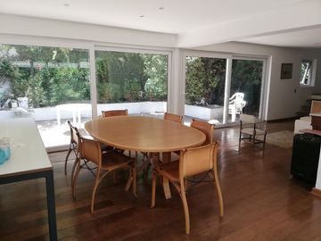 Cuando La Arquitectura Es Un Lujo, En Pasaje Privado