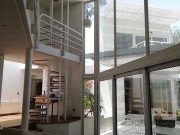 Cuando La Arquitectura Es Un Lujo, En Pasaje Privado