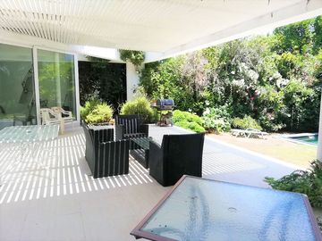 Cuando La Arquitectura Es Un Lujo, En Pasaje Privado