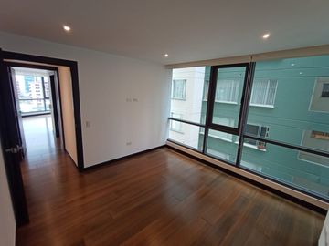 VENTA, DE DEPARTAMENTO 2 DORMITORIOS, SECTOR BOSMEDIANO, ACOGEDOR, LINDA VISTA